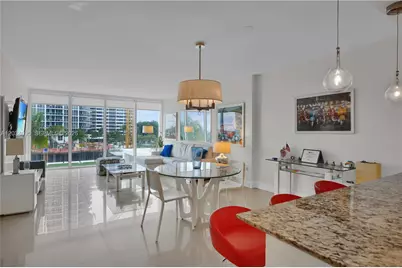 10275 Collins Ave #315, Bal Harbour, FL 33154 - Photo 5