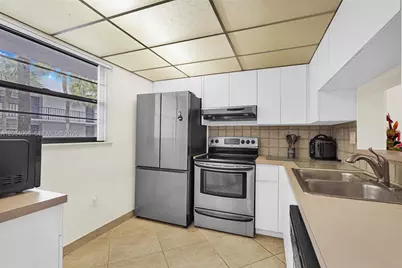10825 SW 112th Ave #216, Miami, FL 33176 - Photo 9