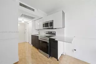 19201 Collins Ave, Sunny Isles Beach, FL 33160 - Photo 13