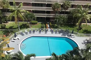180 NE 12th Ave, Hallandale Beach, FL 33009 - Photo 11
