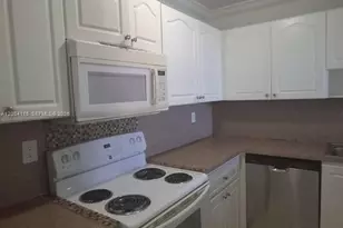 6940 Miami Gardens Dr, Hialeah, FL 33015 - Photo 3