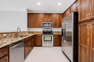 7782 Paddock Pl, Davie, FL 33328 - Photo 9