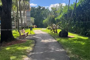 1300 St Charles Pl, Pembroke Pines, FL 33026 - Photo 19