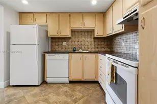 1300 St Charles Pl, Pembroke Pines, FL 33026 - Photo 5