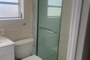 18715 NE 18th Ave, Miami, FL 33179 - Photo 43