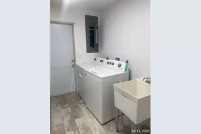18715 NE 18th Ave, Miami, FL 33179 - Photo 23