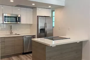 729 Meridian Ave, Miami Beach, FL 33139 - Photo 11