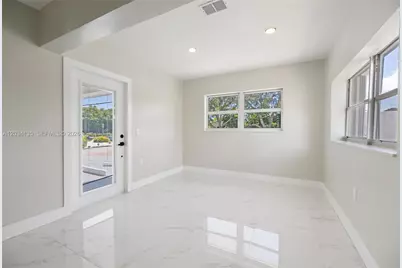 1221 SE 10th St, Deerfield Beach, FL 33441 - Photo 27