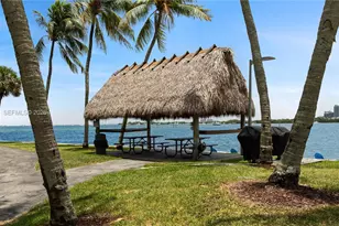 3 Grove Isle Dr, Miami, FL 33133 - Photo 41