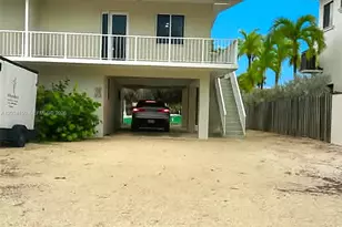 136 Marina Ave, Key Largo, FL 33037 - Photo 1