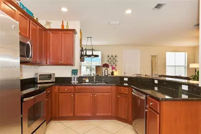 4514 Monarch Way, Coconut Creek, FL 33073 - Photo 9