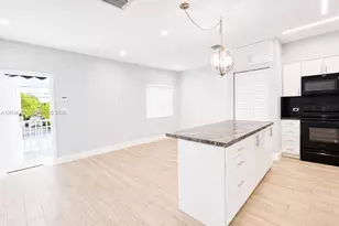 7135 SW 21st St, Miami, FL 33155 - Photo 3