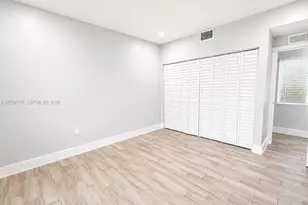 7135 SW 21st St, Miami, FL 33155 - Photo 7