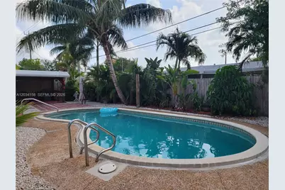 2560 NE 8th Ter, Pompano Beach, FL 33064 - Photo 3