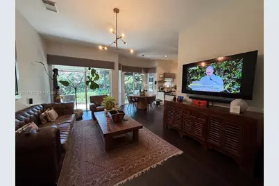 10900 NW 72nd St #., Doral, FL 33178 - Photo 7