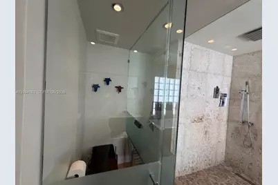 10900 NW 72nd St #., Doral, FL 33178 - Photo 19