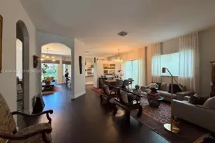 10900 NW 72nd St, Doral, FL 33178 - Photo 3
