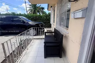 3821 SW 89th Ct, Miami, FL 33165 - Photo 21