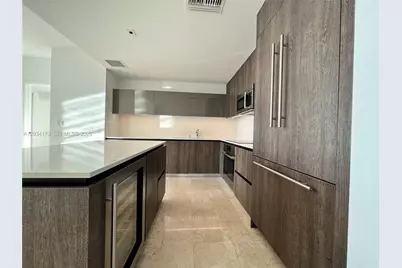 68 SE 6th St #3308, Miami, FL 33131 - Photo 9