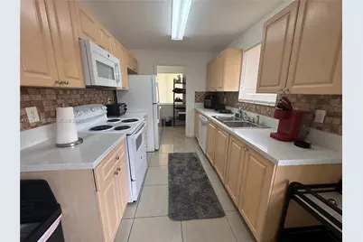 404 NW 2nd Ave #A, Hallandale Beach, FL 33009 - Photo 1