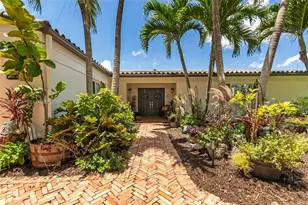 8601 Dundee Terrace, Miami Lakes, FL 33016 - Photo 3