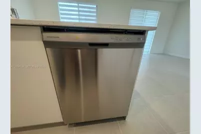 705 SE 13th St Cir #705, Homestead, FL 33034 - Photo 17