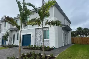 705 SE 13th St Cir, Homestead, FL 33034 - Photo 5