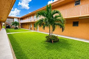 6850 W 14th Ct, Hialeah, FL 33014 - Photo 11