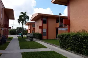 6850 W 14th Ct, Hialeah, FL 33014 - Photo 13