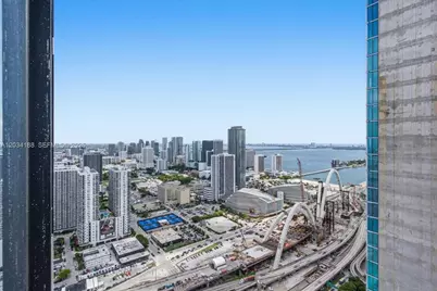 20 NE 11th #4803, Miami, FL 33132 - Photo 7