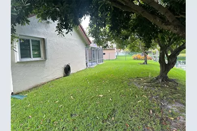 16328 NW 11th St, Pembroke Pines, FL 33028 - Photo 7