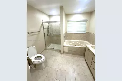 16328 NW 11th St, Pembroke Pines, FL 33028 - Photo 25