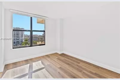 2500 Parkview Dr #1216, Hallandale Beach, FL 33009 - Photo 9