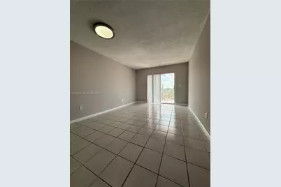6820 W Flagler St #407, Miami, FL 33144 - Photo 15