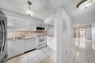515 W 68th St, Hialeah, FL 33014 - Photo 7