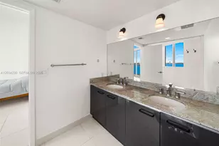665 NE 25th St, Miami, FL 33137 - Photo 15