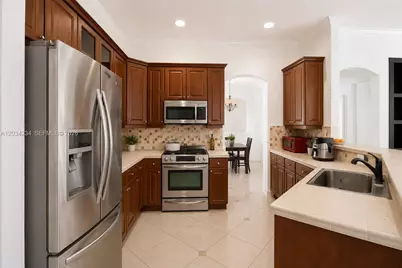 23646 SW 107th Pl, Homestead, FL 33032 - Photo 13