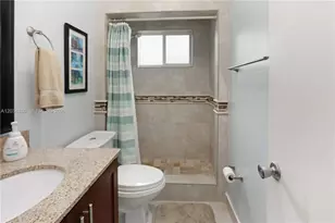 1324 Washington St, Hollywood, FL 33019 - Photo 13