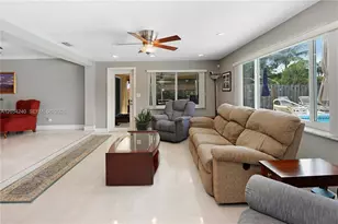 1324 Washington St, Hollywood, FL 33019 - Photo 11