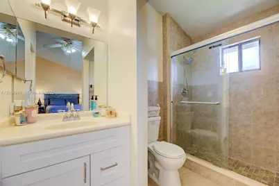 7661 NW 38th Ct, Sunrise, FL 33351 - Photo 19
