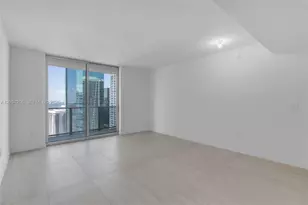 77 SE 5th St, Miami, FL 33131 - Photo 11