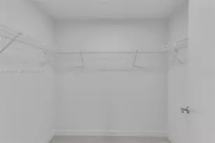 77 SE 5th St, Miami, FL 33131 - Photo 9