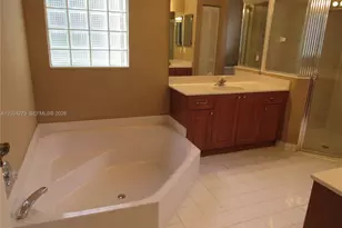 10255 Guatemala St, Cooper City, FL 33026 - Photo 17