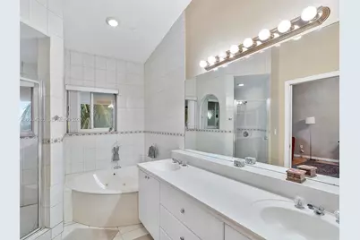 21399 Marina Cove Cir #M12, Aventura, FL 33180 - Photo 41