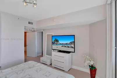 16699 Collins Ave #1410, Sunny Isles Beach, FL 33160 - Photo 17