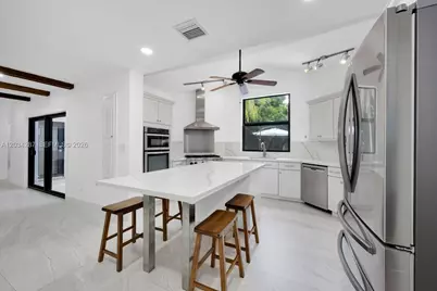 6860 SW 99th Ter, Pinecrest, FL 33156 - Photo 11