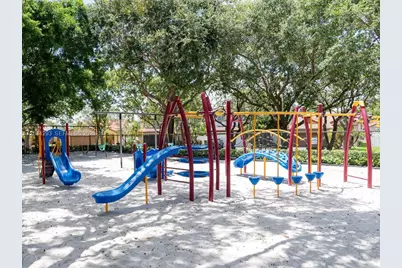 1611 Veracruz Ln #5-17, Weston, FL 33327 - Photo 25