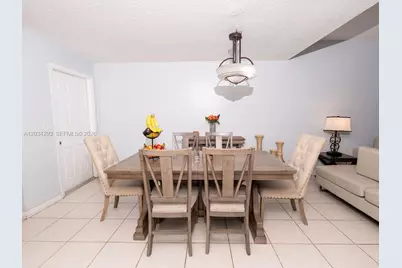1611 Veracruz Ln #5-17, Weston, FL 33327 - Photo 7