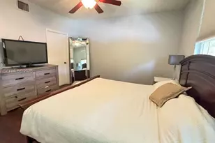 1611 Veracruz Ln, Weston, FL 33327 - Photo 15