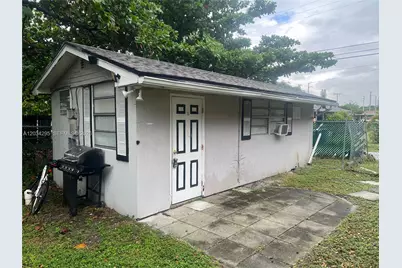 2127 Cleveland St #REAR, Hollywood, FL 33020 - Photo 15